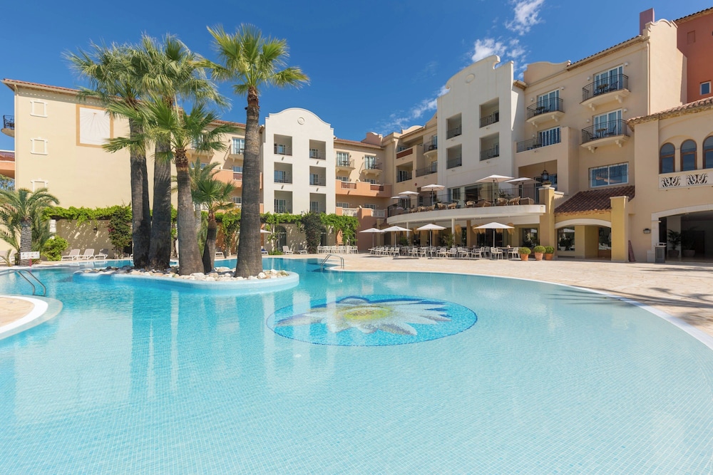 Denia Marriott La Sella Golf Resort & Spa — Swimming pool in Denia, Valencian Community