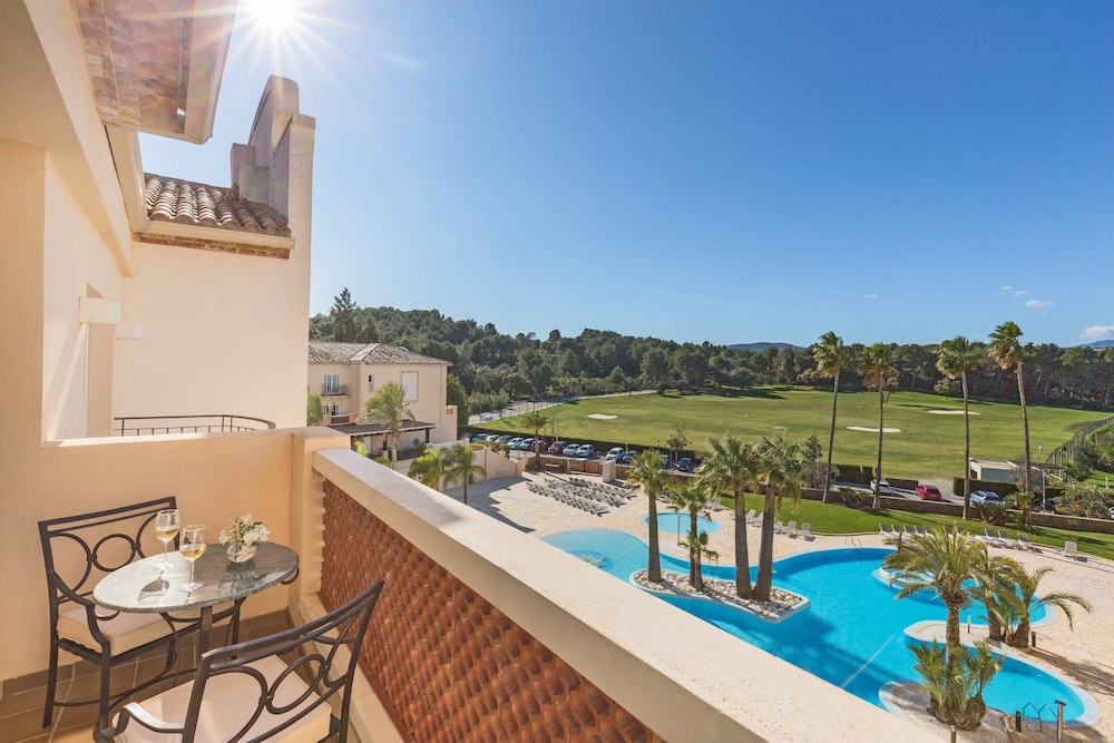 Denia Marriott La Sella Golf Resort & Spa — Swimming pool in Denia, Valencian Community