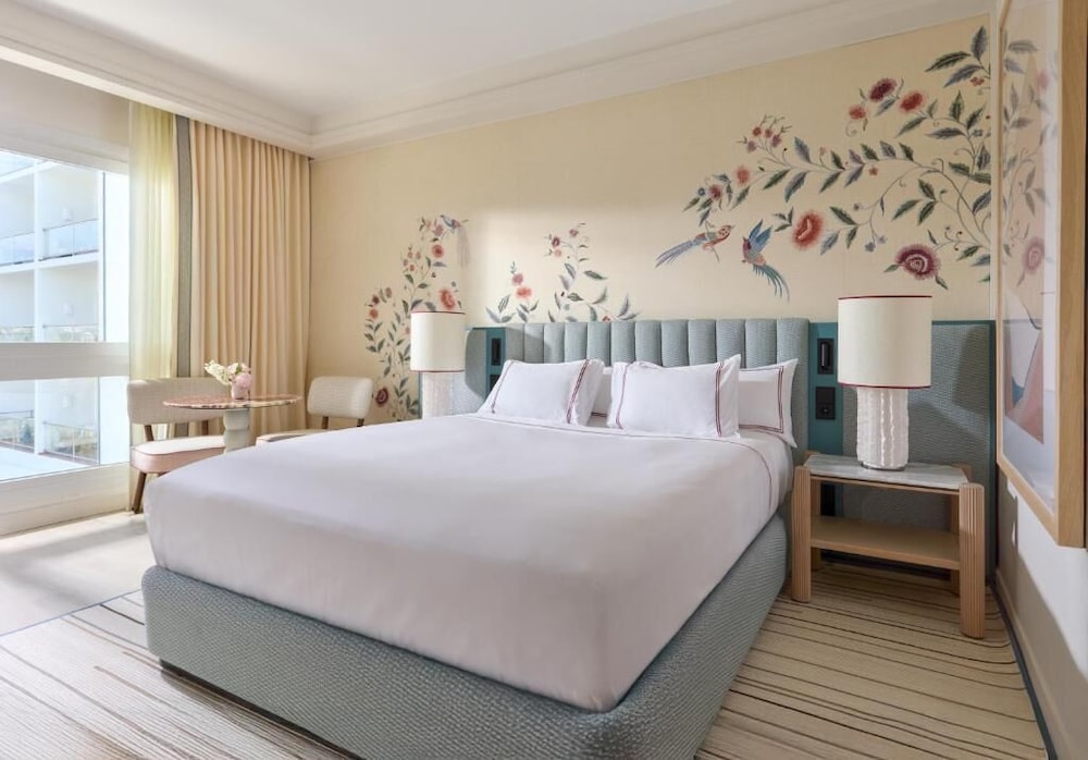 Don Carlos Marbella — Hotel rooms in Marbella, Andalusia