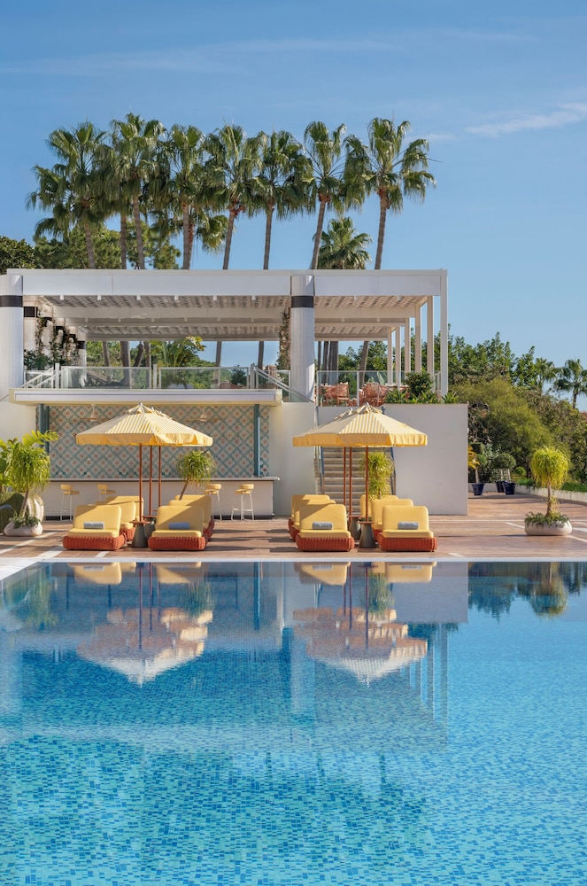 Don Carlos Marbella — Swimming pool in Marbella, Andalusia