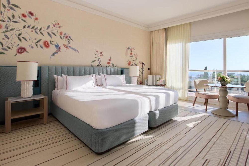 Don Carlos Marbella — Hotel rooms in Marbella, Andalusia