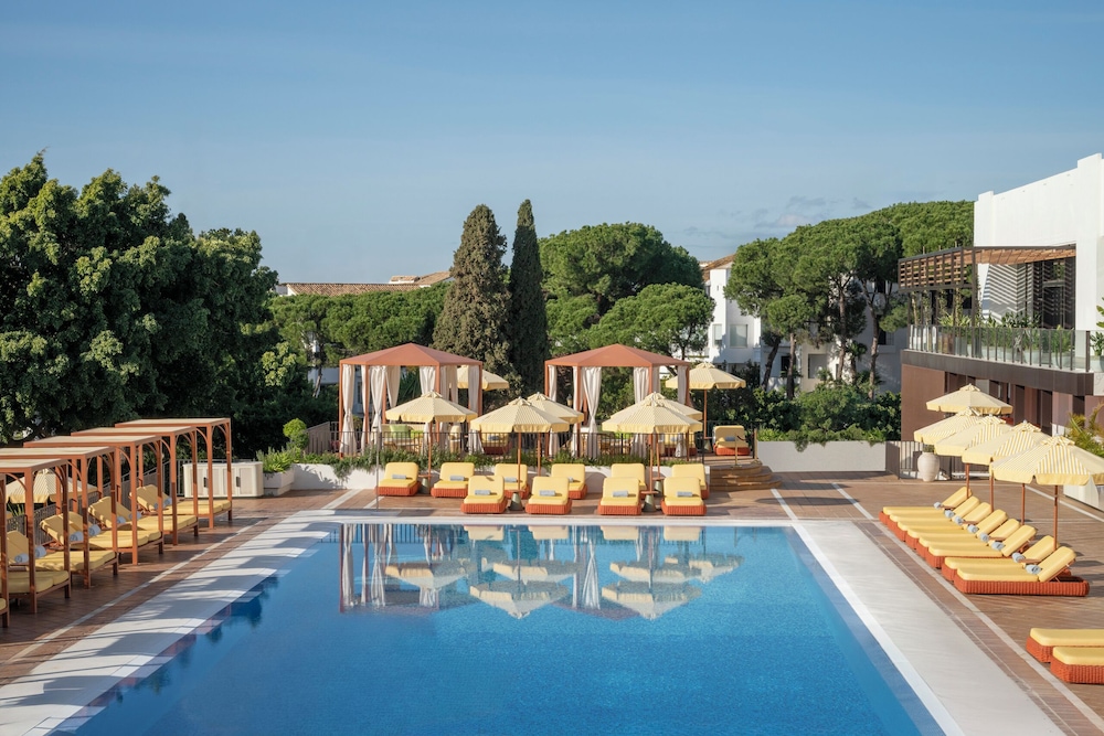Don Carlos Marbella — Swimming pool in Marbella, Andalusia