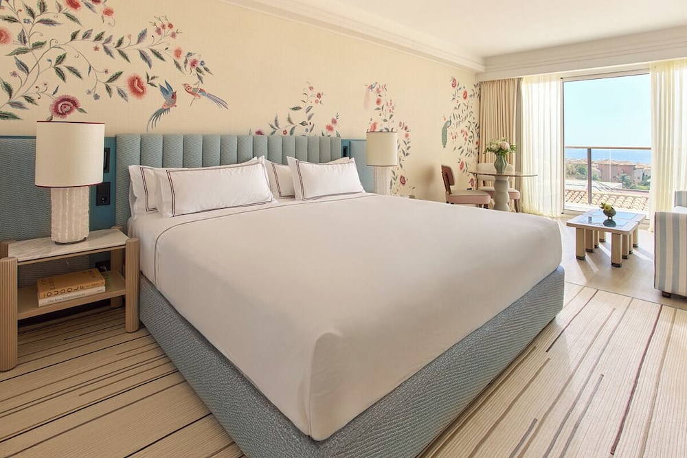 Don Carlos Marbella — Hotel rooms in Marbella, Andalusia