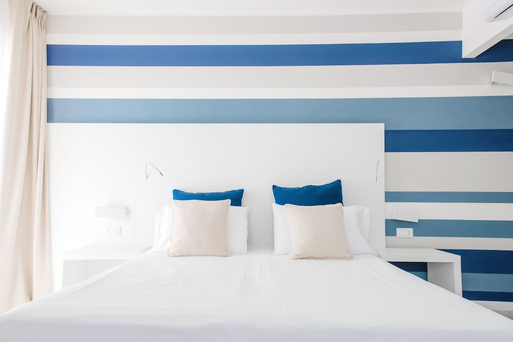 Marina di Petrolo Hotel & SPA — Hotel rooms in Castellammare del Golfo, Sicily