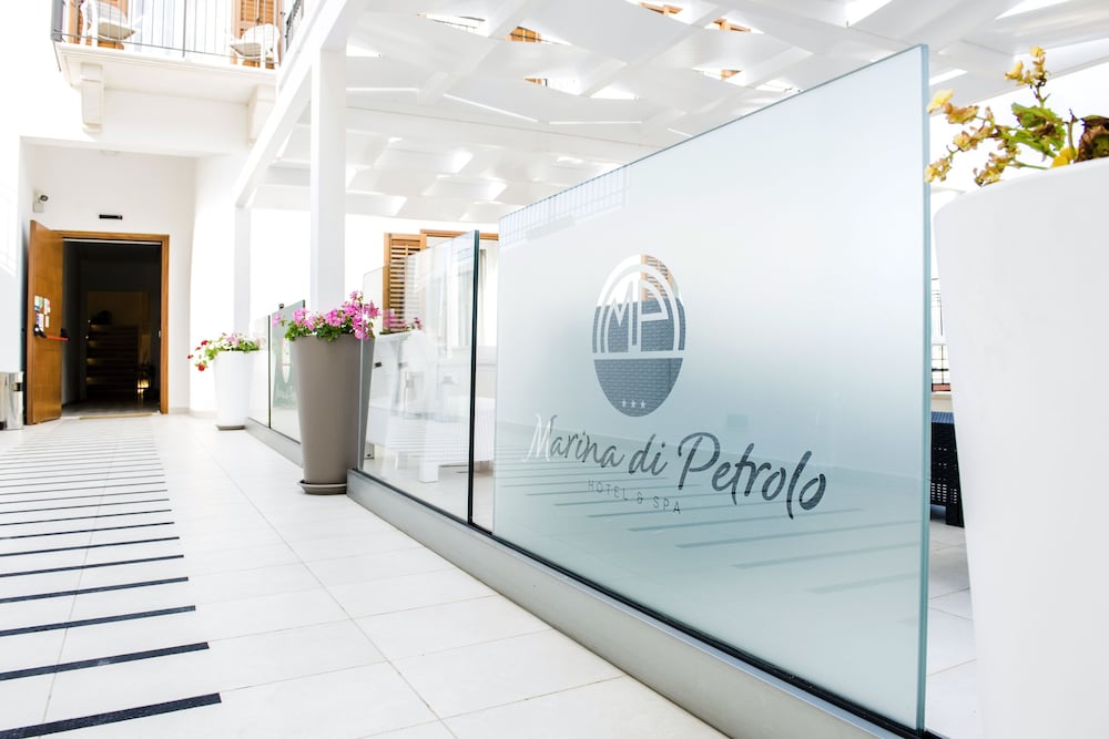 Marina di Petrolo Hotel & SPA — Hotel building in Castellammare del Golfo, Sicily