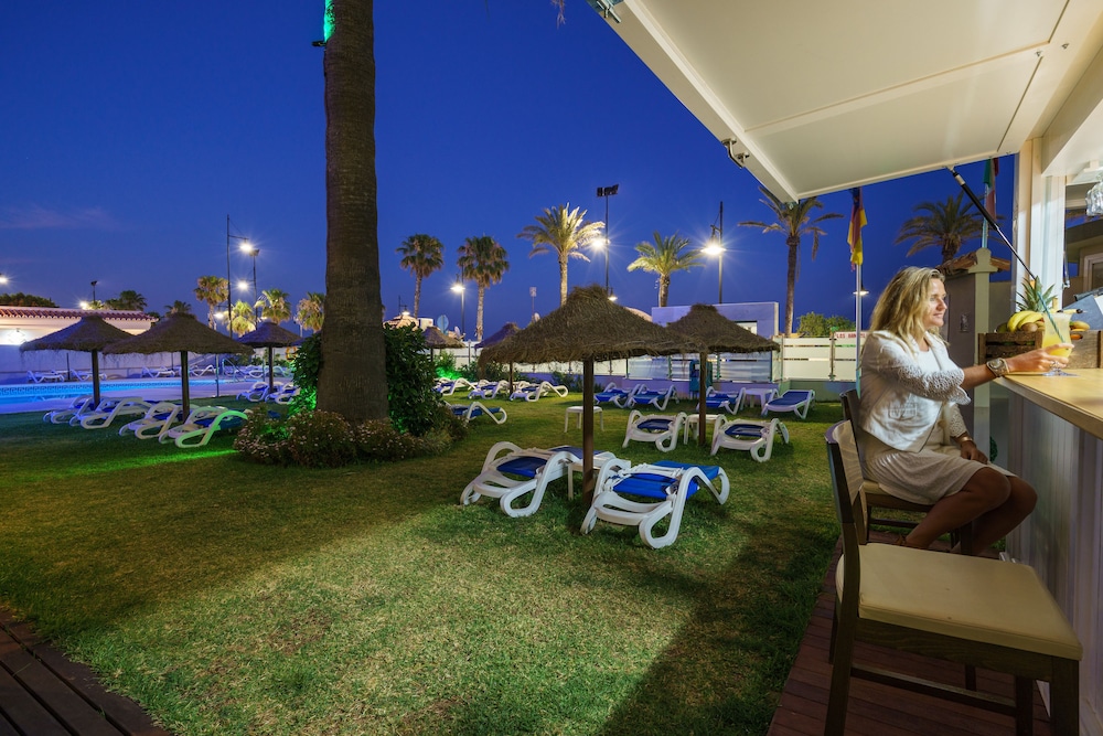Hotel Isabel — Restaurant & bars in Torremolinos, Andalusia