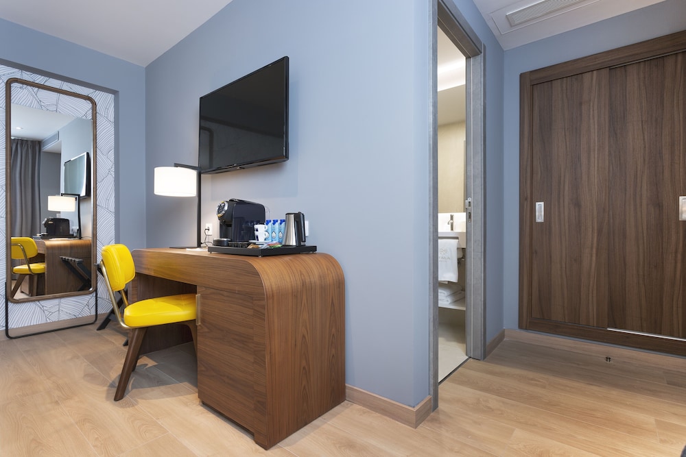 Hotel Lima - Adults Recommended — Hotel rooms in Marbella, Andalusia