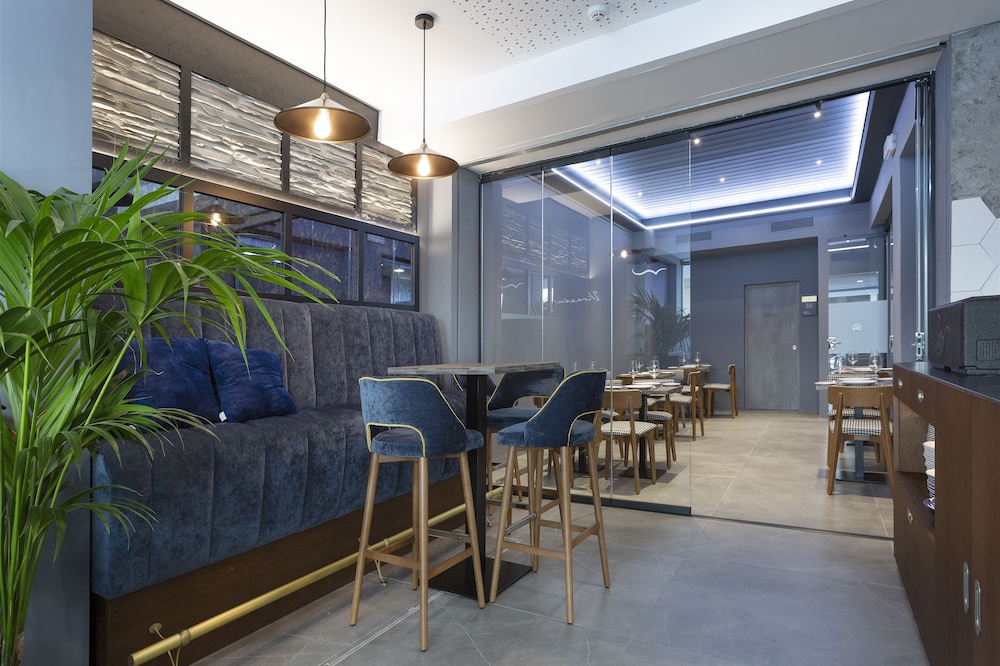 Hotel Lima - Adults Recommended — Restaurant & bars in Marbella, Andalusia
