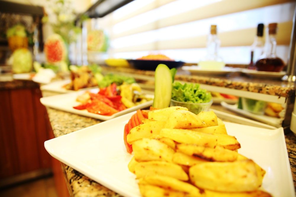 Side Kervan Hotel — Restaurant & bars in Side