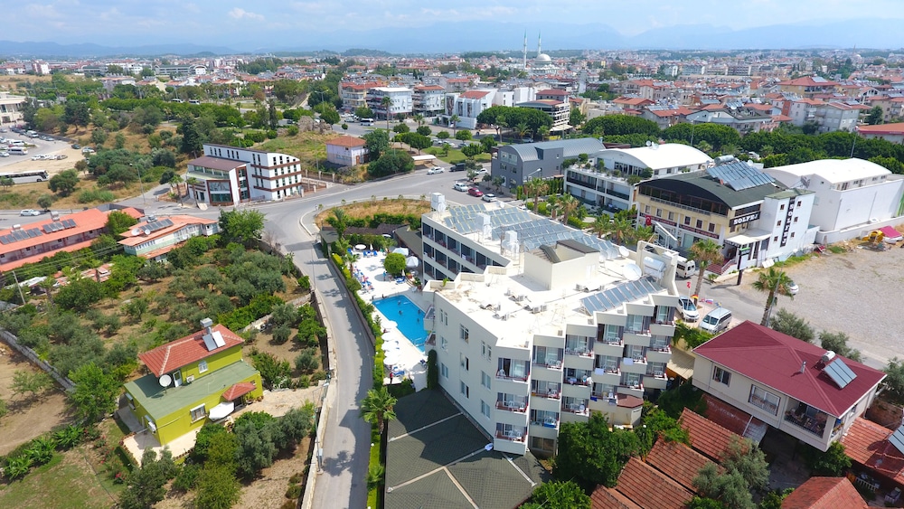 Side Kervan Hotel — Hotel building in Side