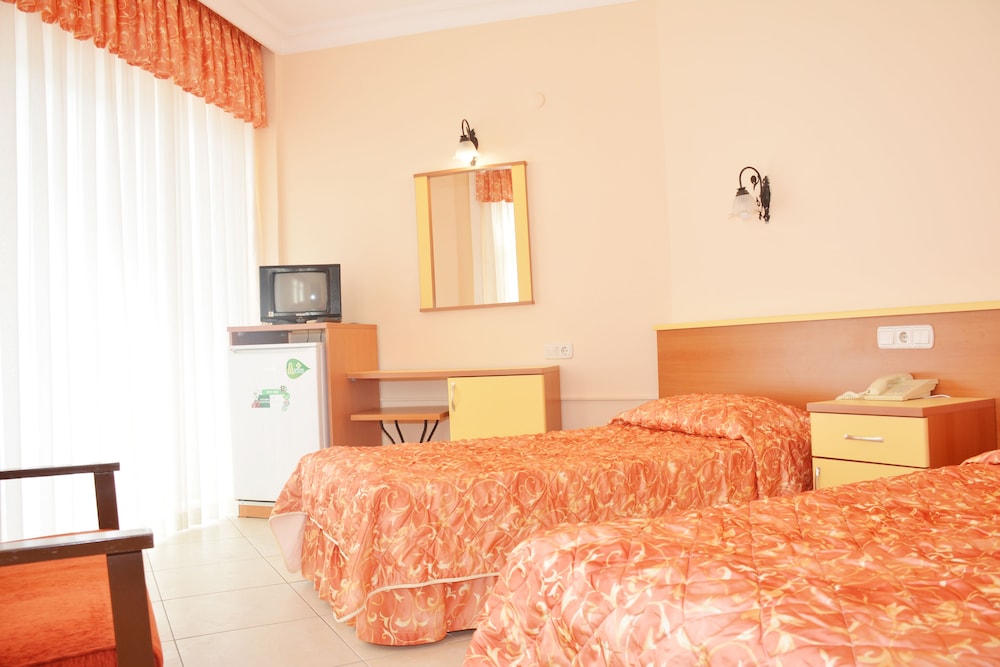 Side Kervan Hotel — Hotel rooms in Side
