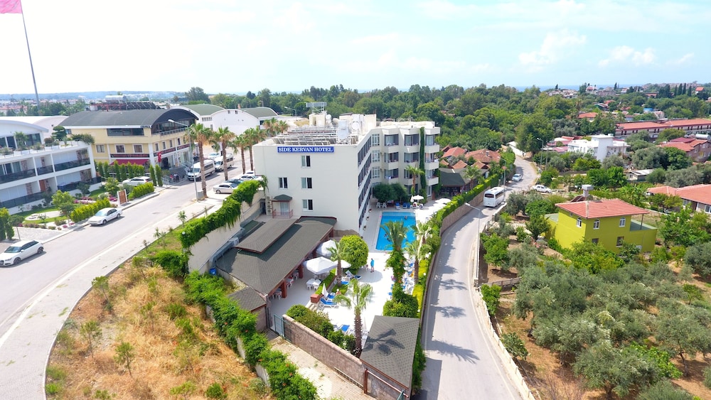 Side Kervan Hotel — Hotel building in Side