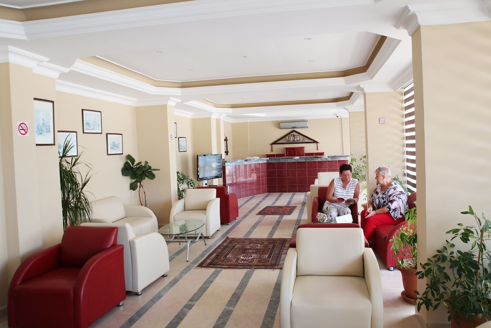 Side Kervan Hotel — Hotel building in Side