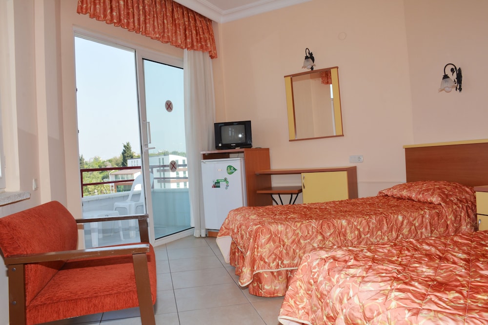 Side Kervan Hotel — Hotel rooms in Side