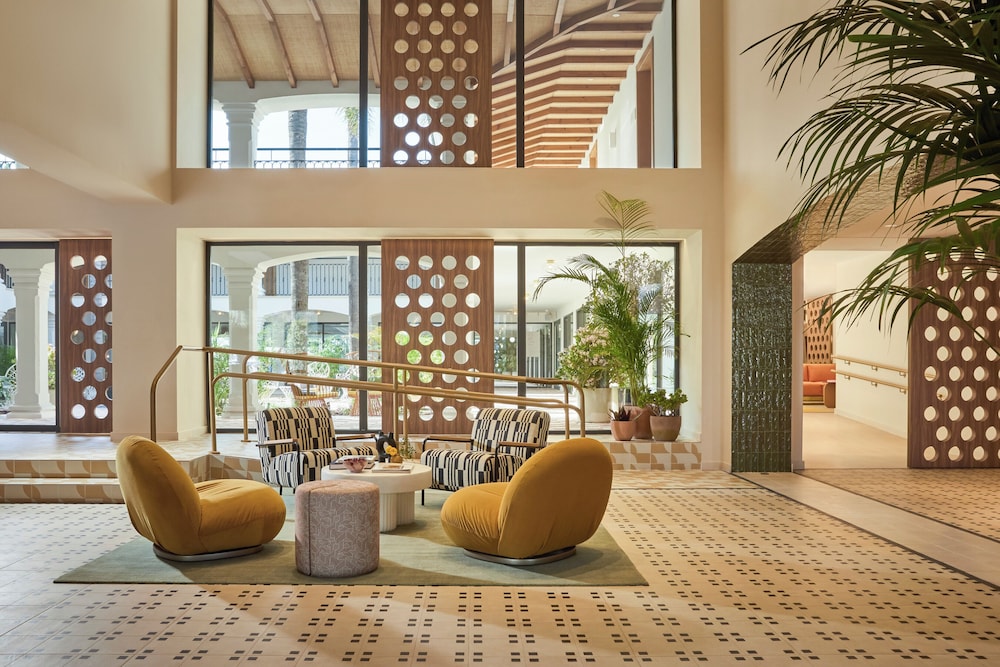 Kimpton Los Monteros Marbella by IHG — Hotel building in Marbella, Andalusia