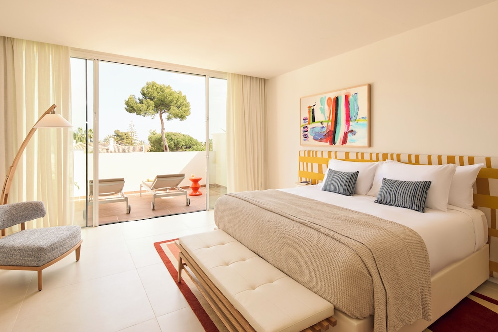 Kimpton Los Monteros Marbella by IHG — Hotel rooms in Marbella, Andalusia