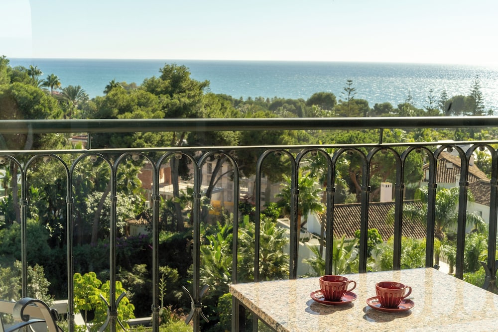 Kimpton Los Monteros Marbella by IHG — Hotel rooms in Marbella, Andalusia
