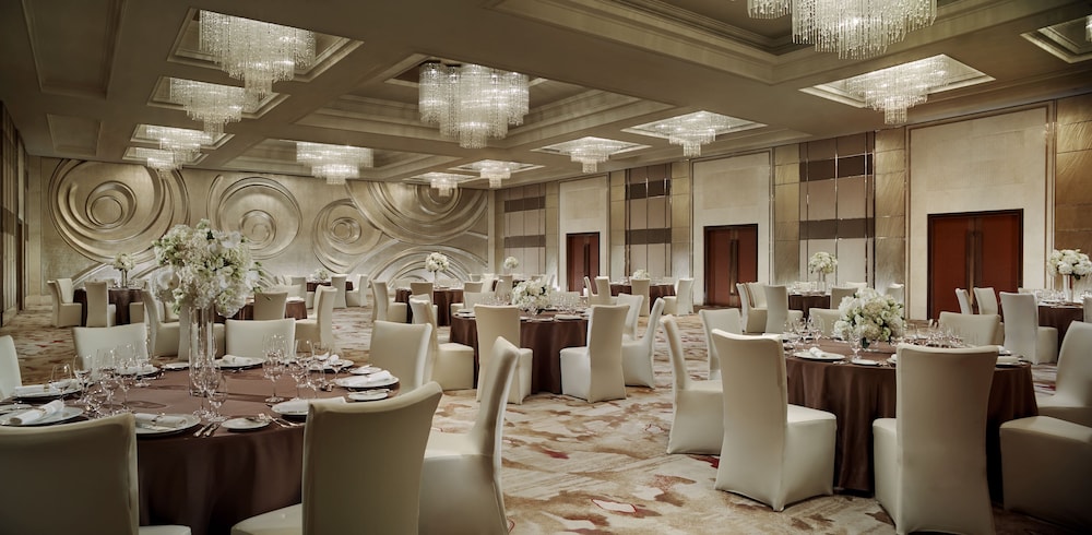 The Portman Ritz-Carlton, Shanghai — Restaurant & bars in Shanghai, Shanghai