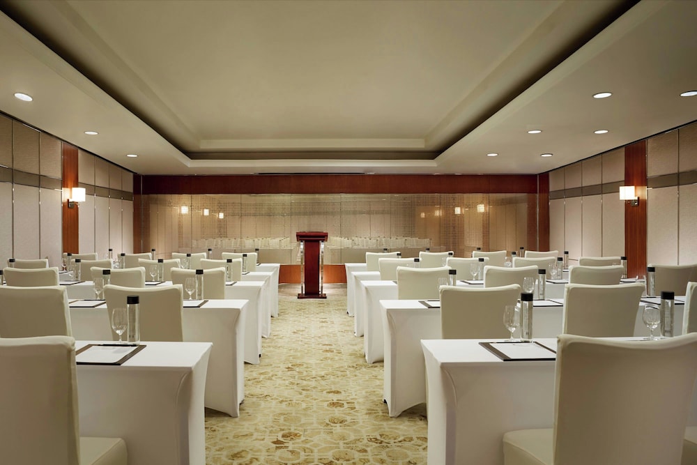 The Portman Ritz-Carlton, Shanghai — Hotel building in Shanghai, Shanghai