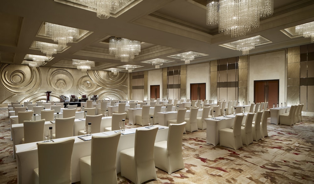 The Portman Ritz-Carlton, Shanghai — Hotel building in Shanghai, Shanghai