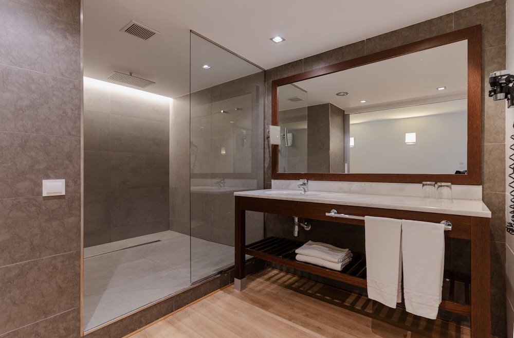 Magnolia Hotel Salou - Adults Only — Hotel rooms in Salou, Catalonia