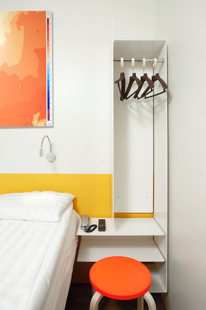 Hotel Cabin — Hotel rooms in Reykjavik, Capital Region