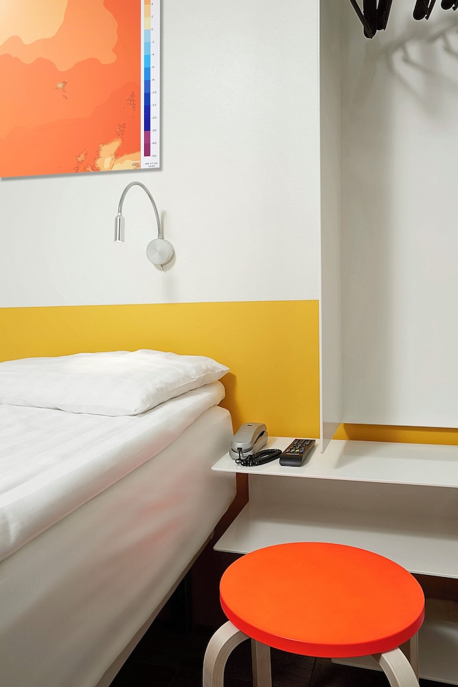 Hotel Cabin — Hotel rooms in Reykjavik, Capital Region
