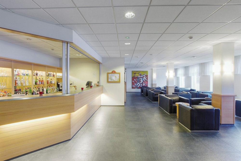 Hotel Cabin — Hotel building in Reykjavik, Capital Region