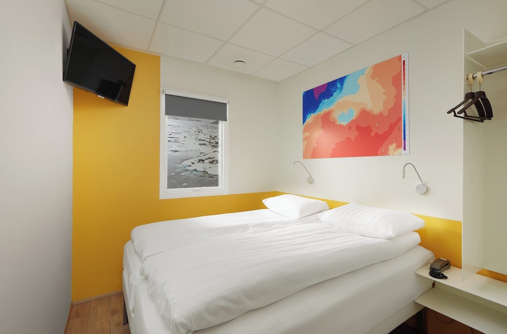 Hotel Cabin — Hotel rooms in Reykjavik, Capital Region