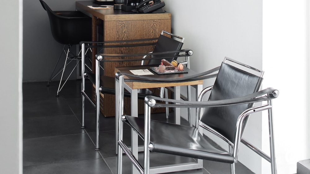 Center Hotels Arnarhvoll — Restaurant & bars in Reykjavik, Capital Region