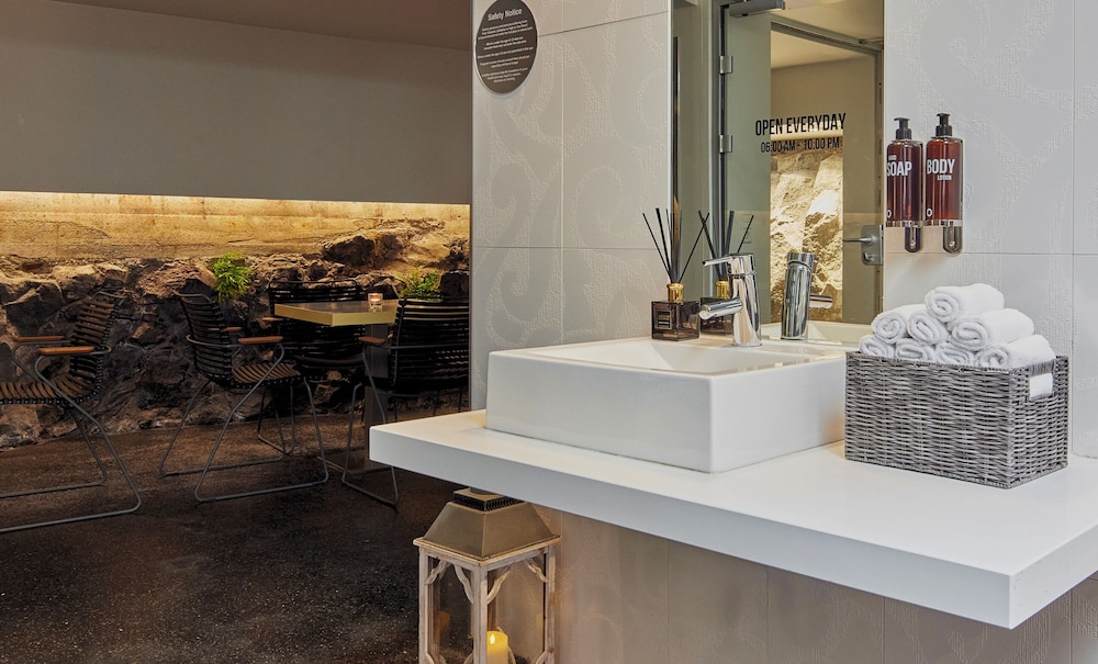 Center Hotels Arnarhvoll — Restaurant & bars in Reykjavik, Capital Region