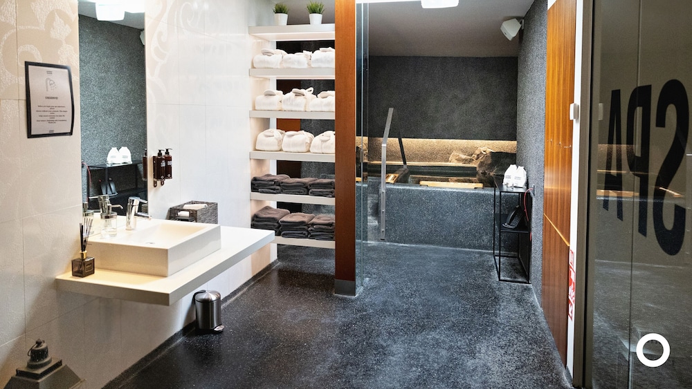 Center Hotels Arnarhvoll — Spa in Reykjavik, Capital Region