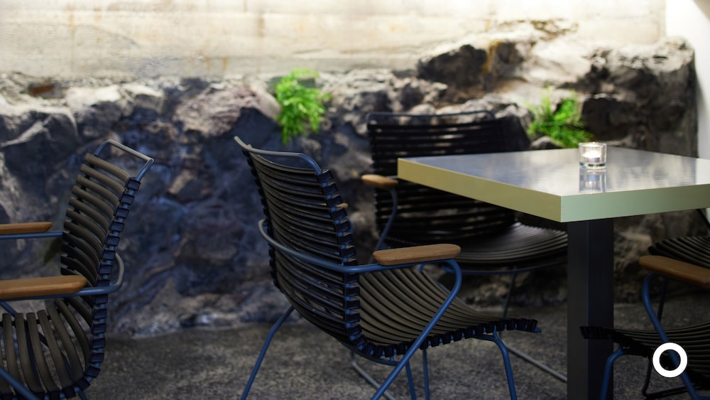 Center Hotels Arnarhvoll — Restaurant & bars in Reykjavik, Capital Region