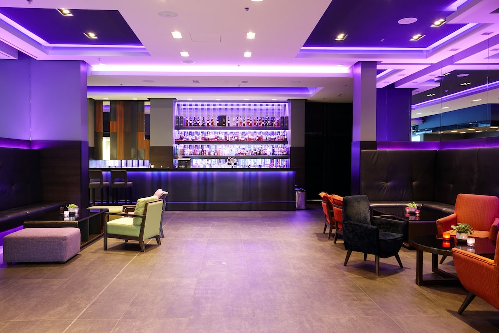 Hotel Reykjavík Grand — Restaurant & bars in Reykjavik, Capital Region