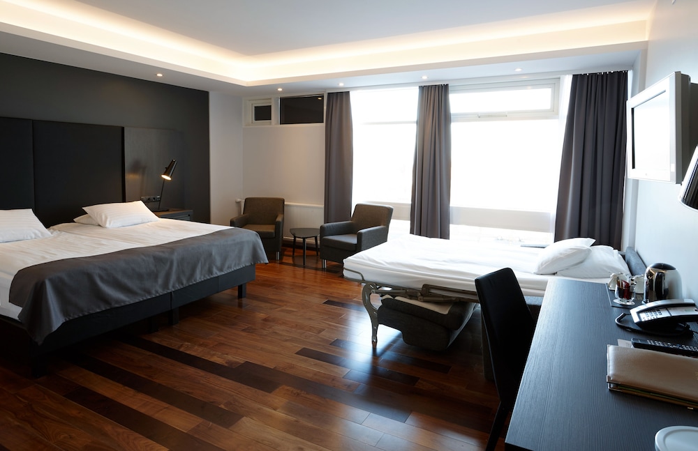 Hotel Reykjavík Grand — Hotel rooms in Reykjavik, Capital Region