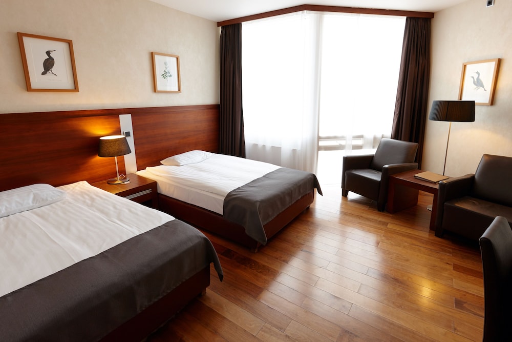Hotel Reykjavík Grand — Hotel rooms in Reykjavik, Capital Region