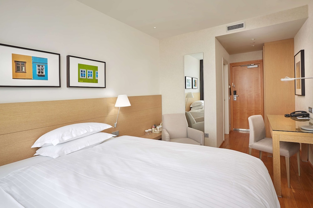 Hilton Reykjavik — Hotel rooms in Reykjavik, Capital Region