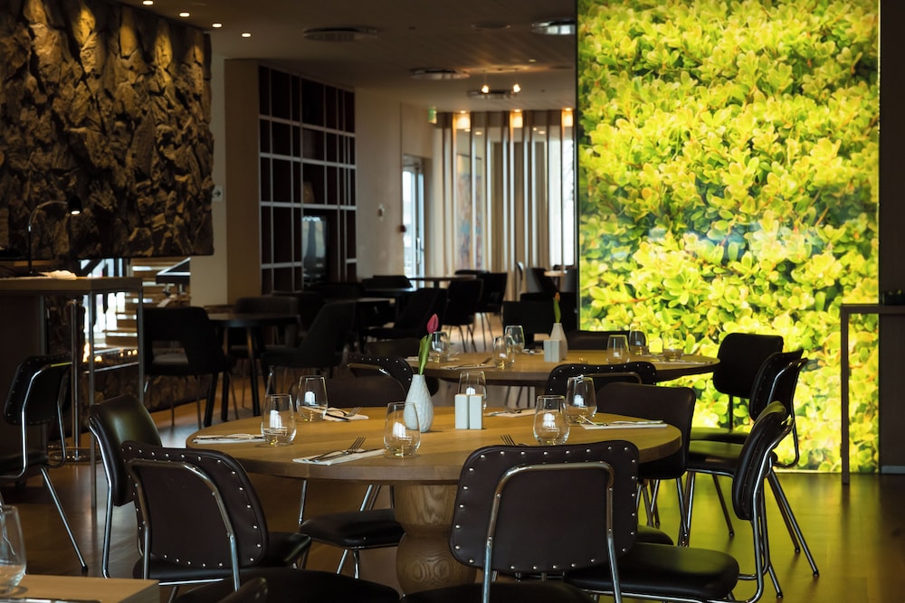 Hotel Reykjavik Askja — Restaurant & bars in Reykjavik, Capital Region