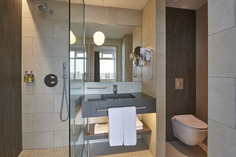 Hotel Ísland - Spa & Wellness Hotel — Hotel rooms in Reykjavik, Capital Region