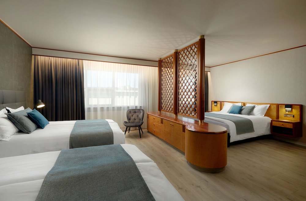 Hotel Ísland - Spa & Wellness Hotel — Hotel rooms in Reykjavik, Capital Region