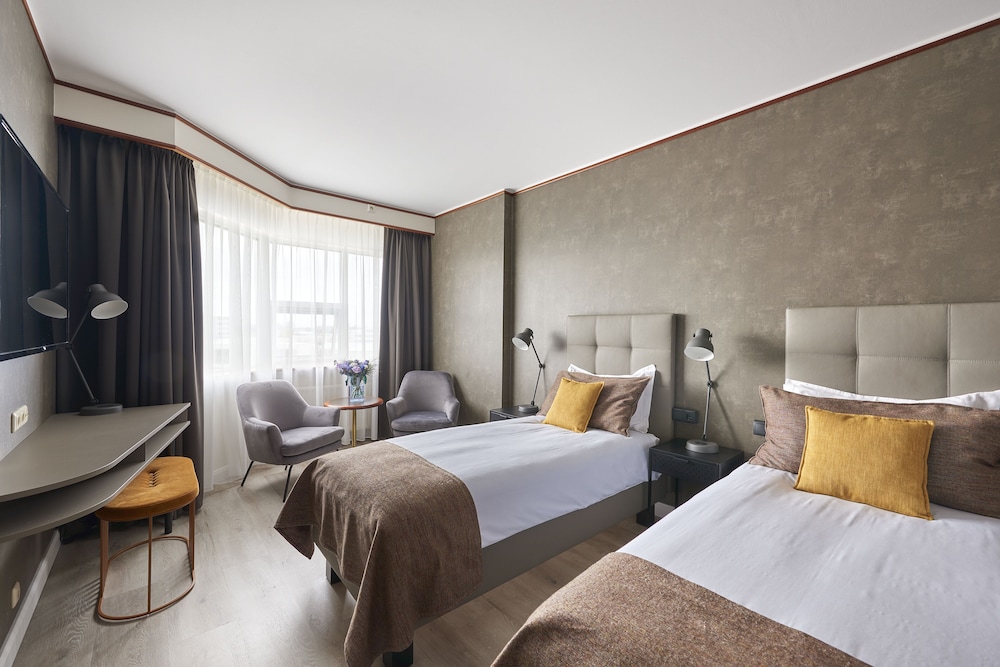 Hotel Ísland - Spa & Wellness Hotel — Hotel rooms in Reykjavik, Capital Region