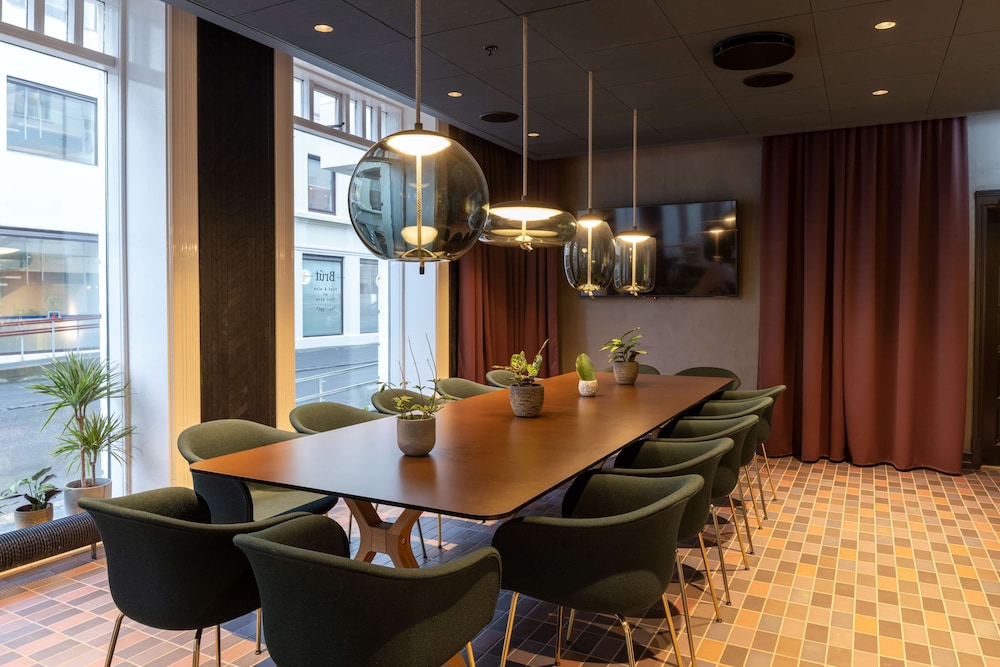 Radisson Blu 1919 Hotel, Reykjavik — Restaurant & bars in Reykjavik, Capital Region