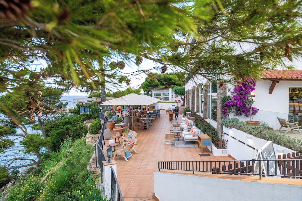 Park Hotel San Jorge & Spa by Escampa Hotels — Restaurant & bars in Calonge, Catalonia