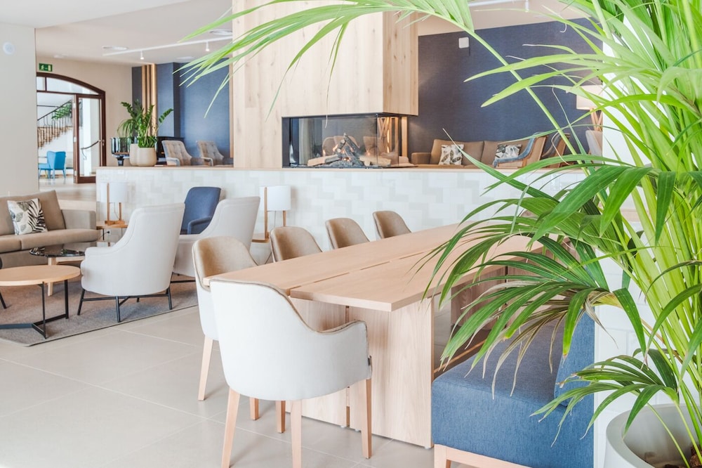 Park Hotel San Jorge & Spa by Escampa Hotels — Restaurant & bars in Calonge, Catalonia