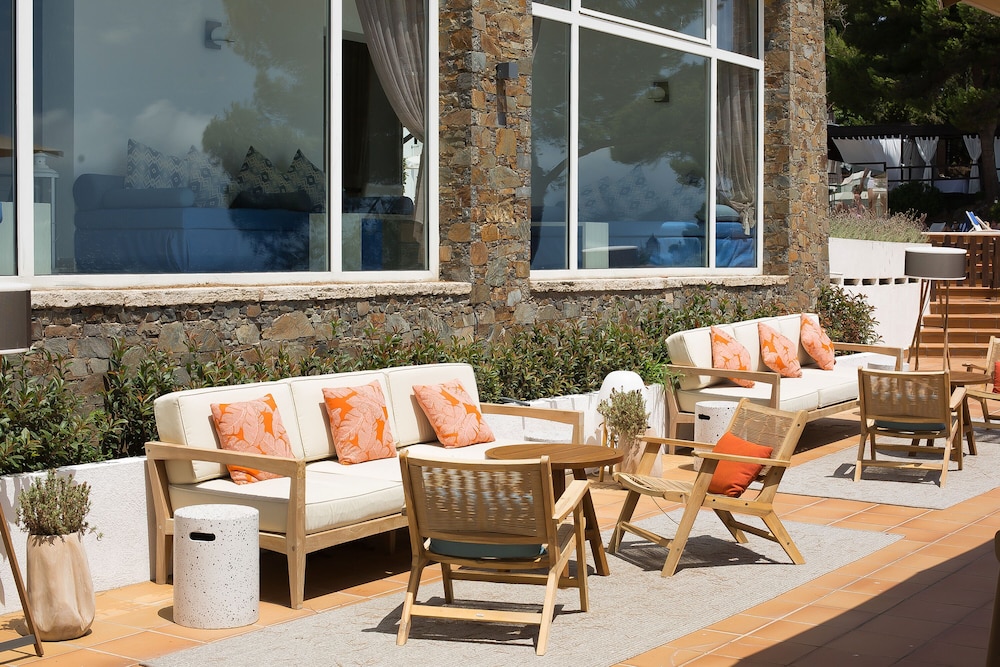 Park Hotel San Jorge & Spa by Escampa Hotels — Hotel building in Calonge, Catalonia