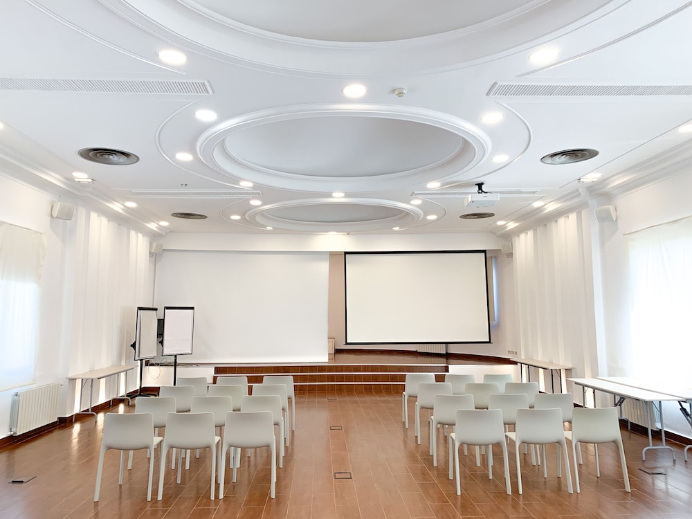 Park Hotel San Jorge & Spa by Escampa Hotels — Hotel building in Calonge, Catalonia