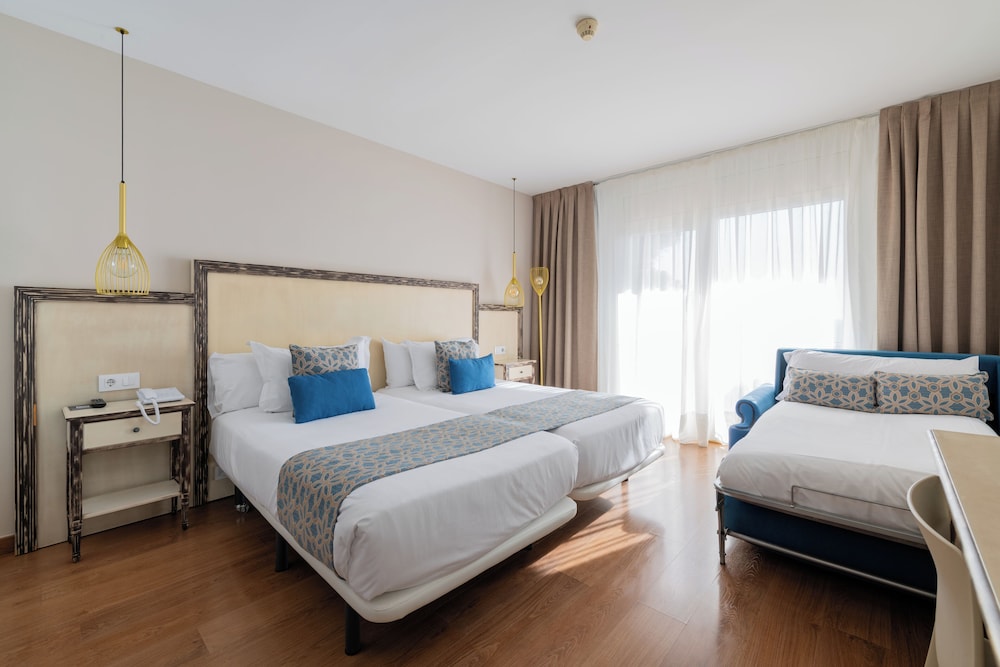 Park Hotel San Jorge & Spa by Escampa Hotels — Hotel rooms in Calonge, Catalonia