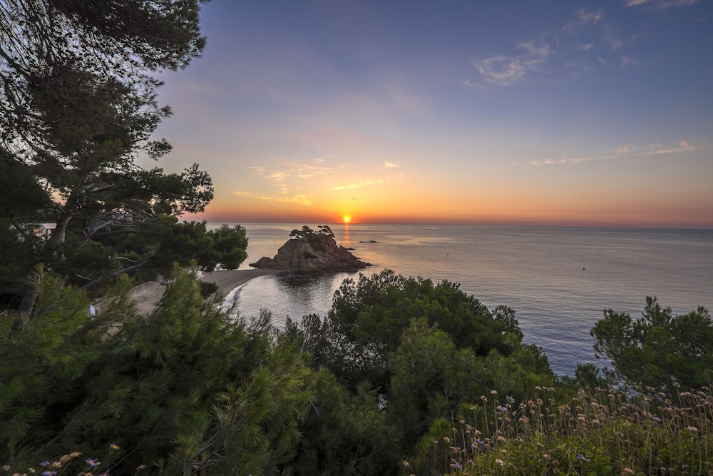 Park Hotel San Jorge & Spa by Escampa Hotels — Attractions in the area in Calonge, Catalonia