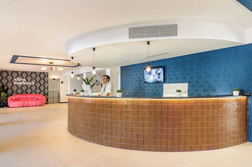 Hotel Vibra Palma Cactus — Hotel building in Playa de Palma, Balearic Islands