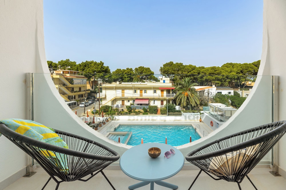 Hotel Vibra Palma Cactus — Swimming pool in Playa de Palma, Balearic Islands